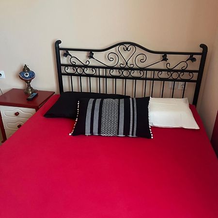 Sea Airport Art Studio Apartment Artemida  Bagian luar foto