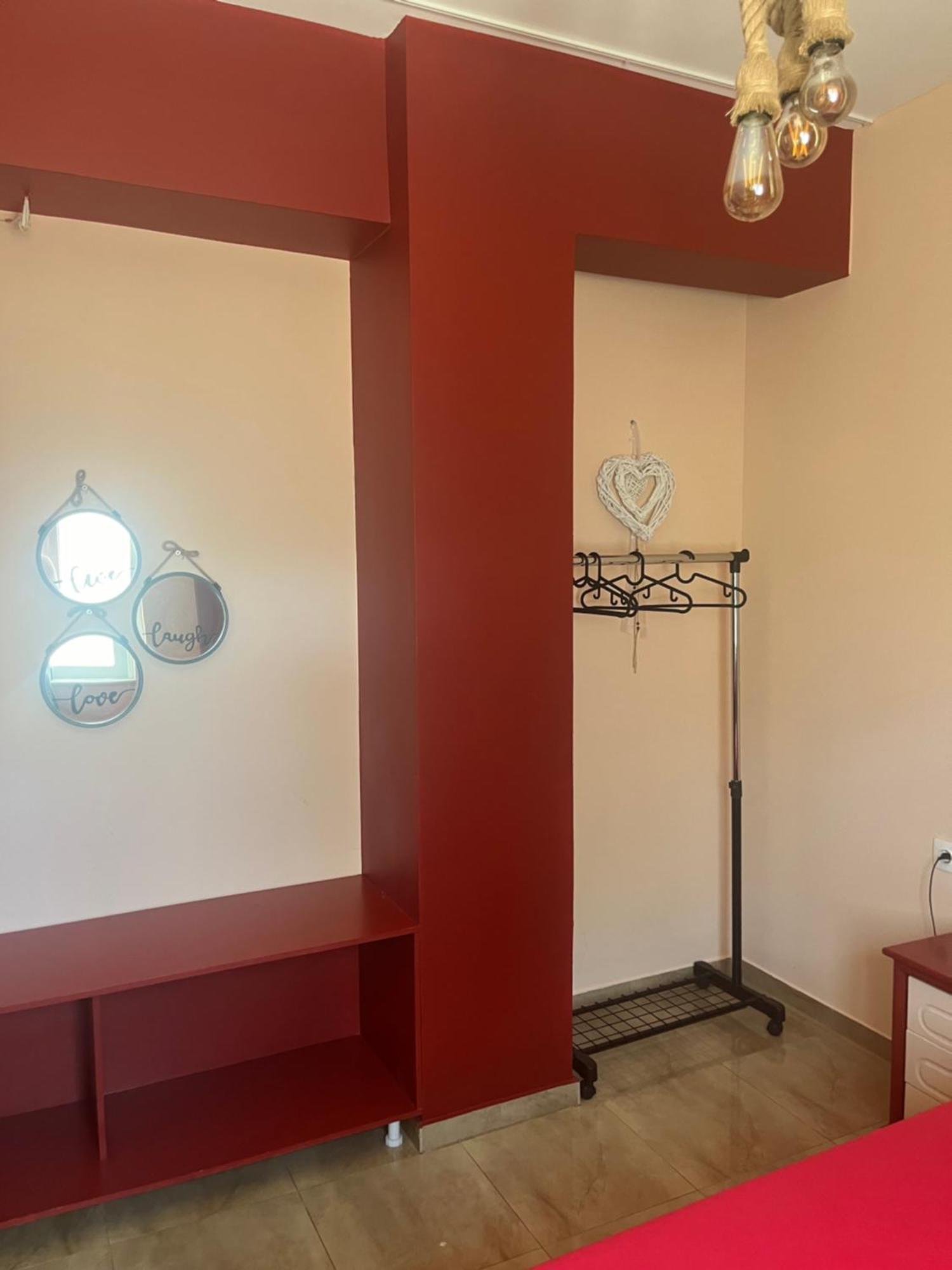 Sea Airport Art Studio Apartment Artemida  Bagian luar foto